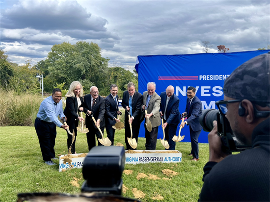 Rep. Connolly breaks ground on the new Long Bridge project